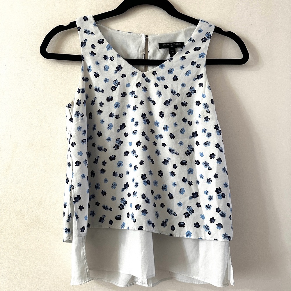 Banana Republic Blue and White Floral Tank Top